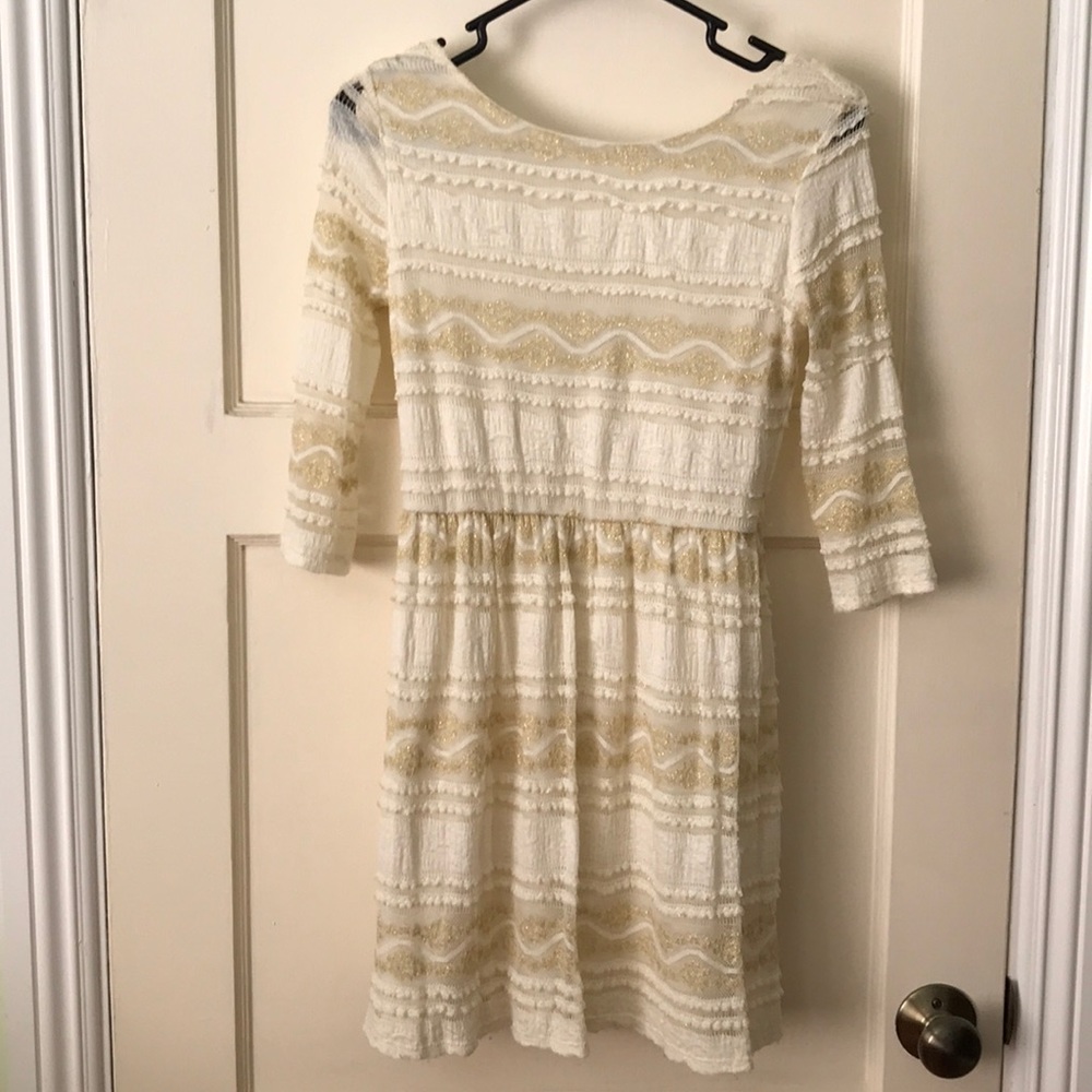 Lace mid sleeve dress